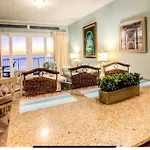 Laketown Wharf Elite Class Condo