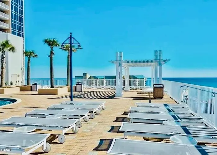 Laketown Wharf Elite Class Condo