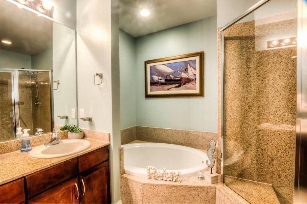 Laketown Wharf Elite Class Apartment Panama City Beach