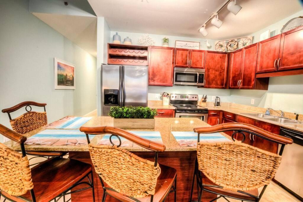Apartment Laketown Wharf Elite Class *